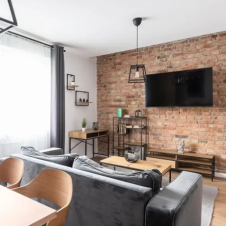 Apartament Niepodleglosci 709 Lägenhet