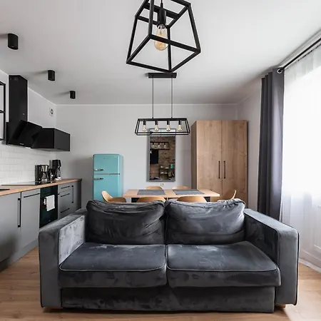 Lägenhet Apartament Niepodleglosci 709 *
